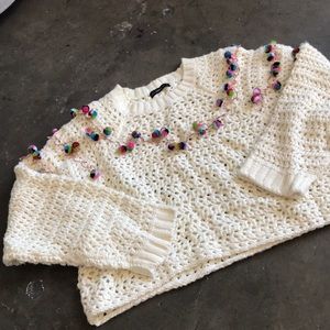 SUPER CUTE BOXY CROP ZARA SWEATER WITH POMPOMS